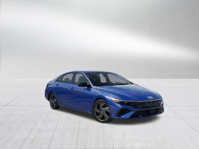 Hyundai Elantra  2026