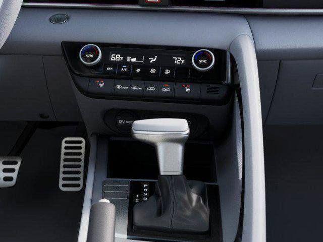 Hyundai Elantra  2026