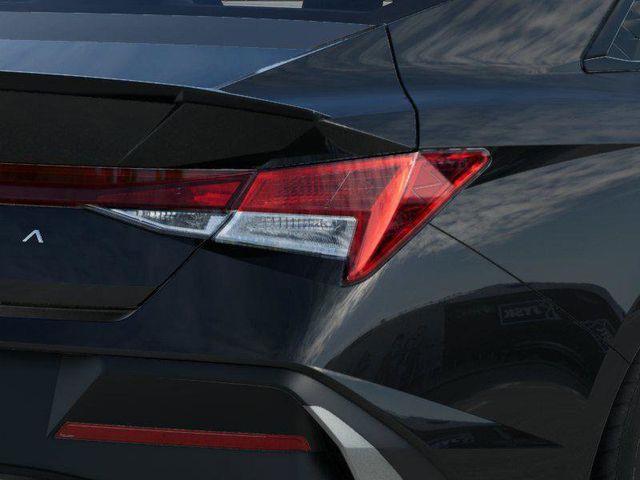 Hyundai Elantra  2026