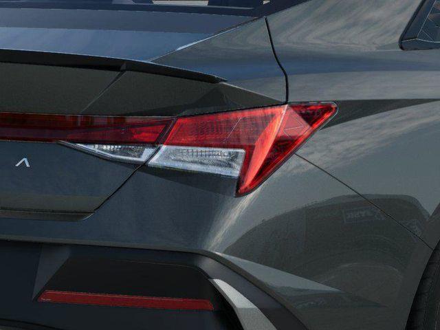 Hyundai Elantra  2026