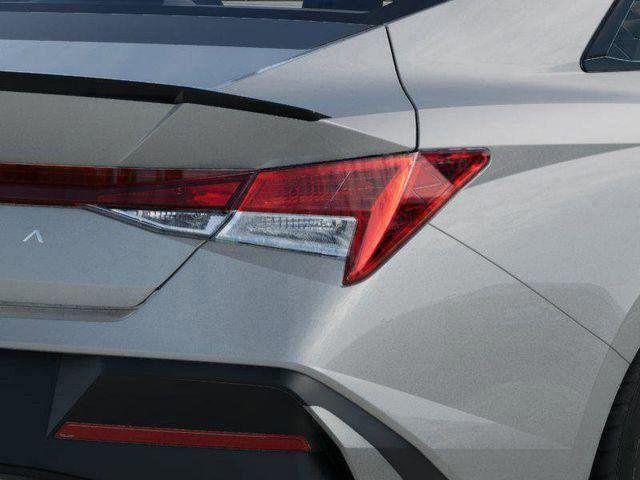 Hyundai Elantra  2026