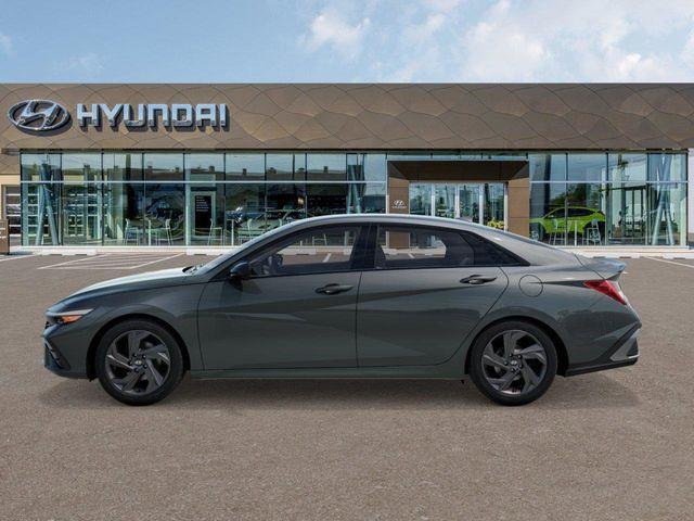 Hyundai Elantra  2026