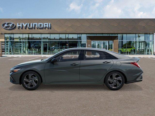 Hyundai Elantra  2026