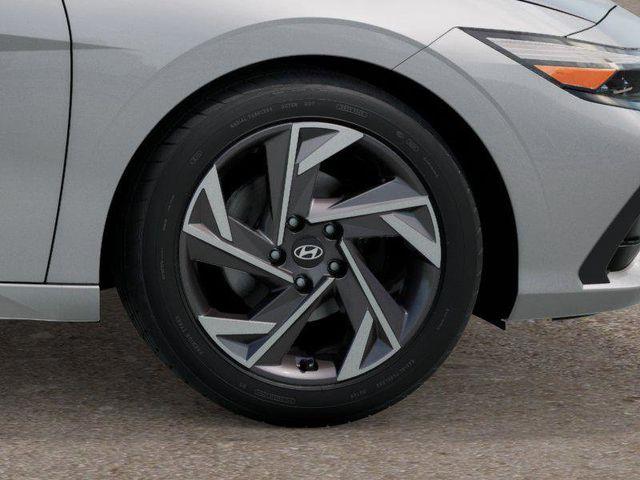 Hyundai Elantra  2026