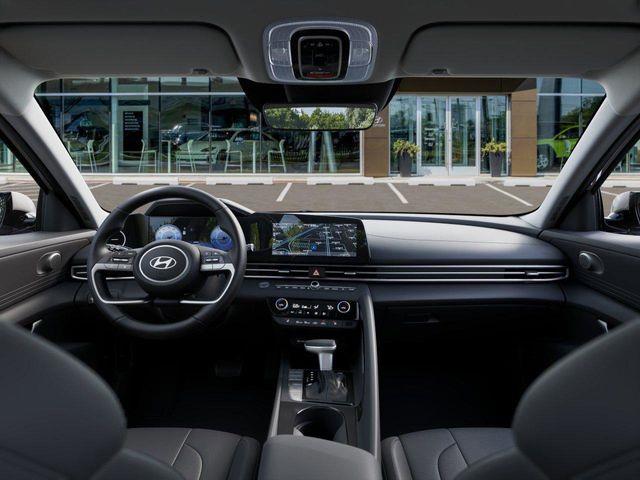 Hyundai Elantra  2026