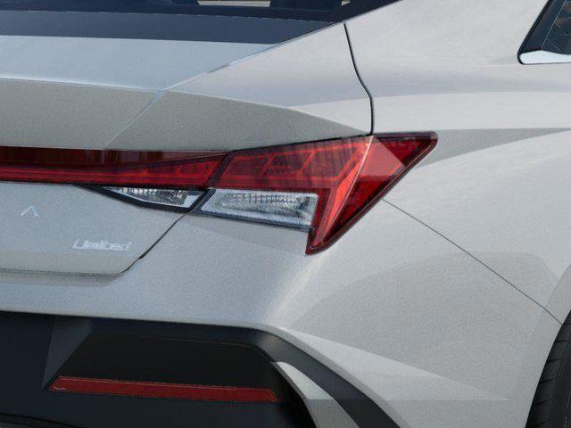 Hyundai Elantra  2026