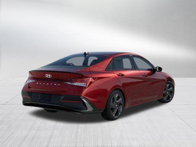 Hyundai Elantra  2026
