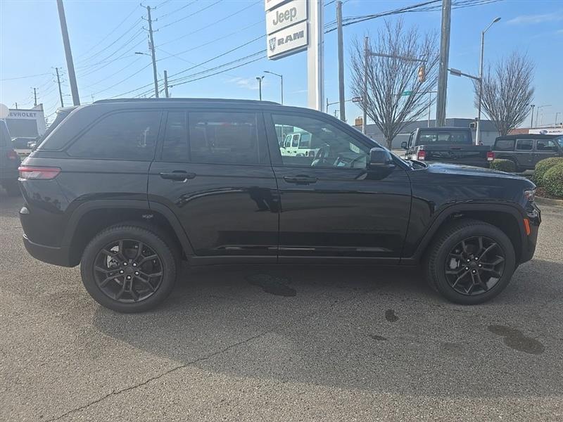 Jeep Grand Cherokee  2025