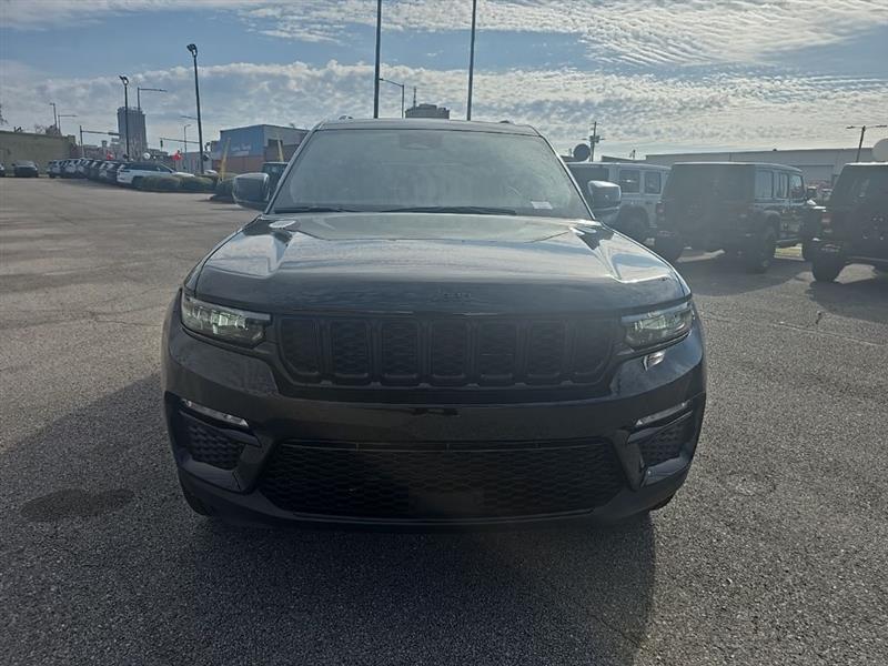 Jeep Grand Cherokee  2025