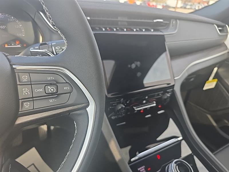 Jeep Grand Cherokee  2025