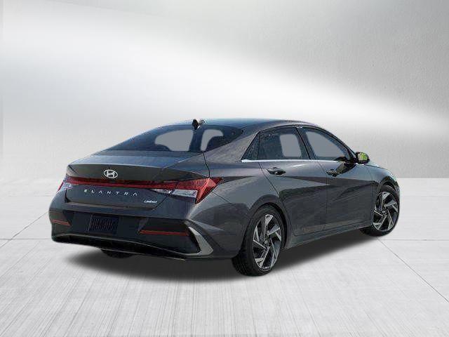 Hyundai Elantra  2026