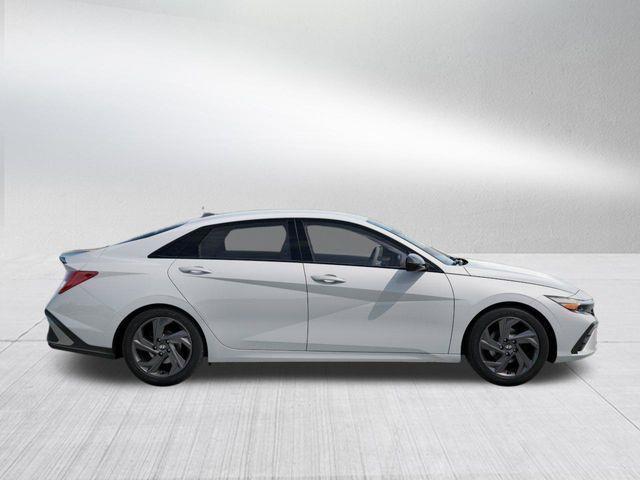 Hyundai Elantra  2026