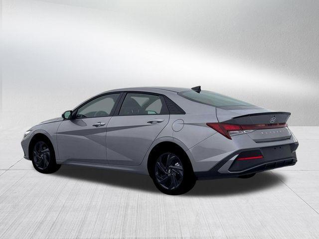 Hyundai Elantra  2026