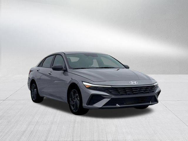 Hyundai Elantra  2026