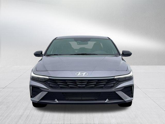 Hyundai Elantra  2026