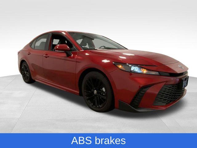 Toyota Camry Hybrid  2025