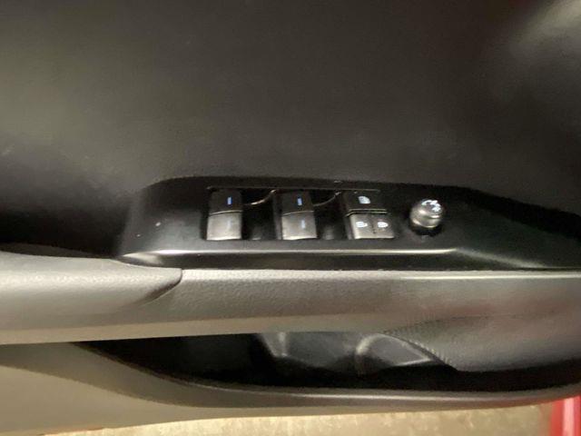 Toyota Camry Hybrid  2025