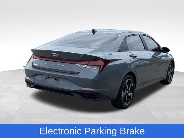 Hyundai Elantra  2023