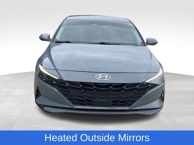 Hyundai Elantra  2023