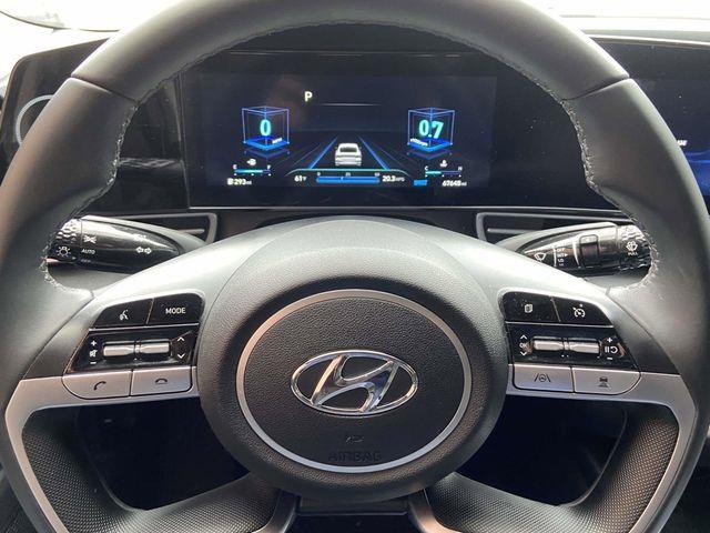 Hyundai Elantra  2023