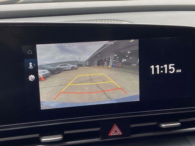 Hyundai Elantra  2023