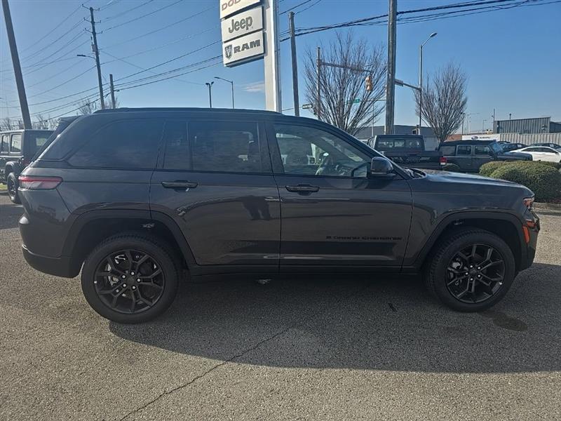 Jeep Grand Cherokee  2025