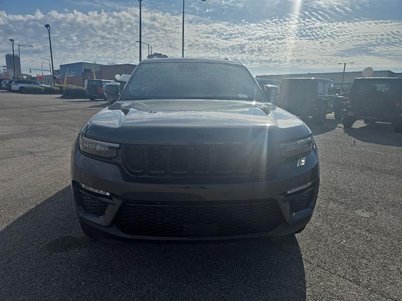 Jeep Grand Cherokee  2025