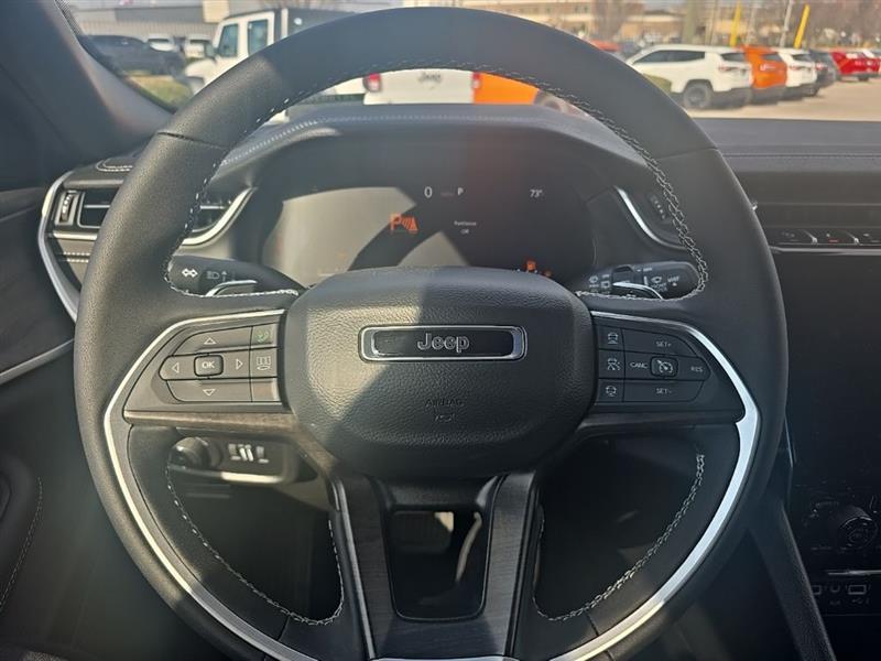 Jeep Grand Cherokee  2025