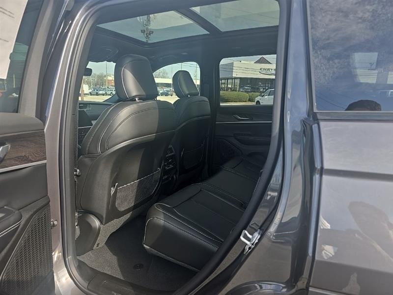 Jeep Grand Cherokee  2025