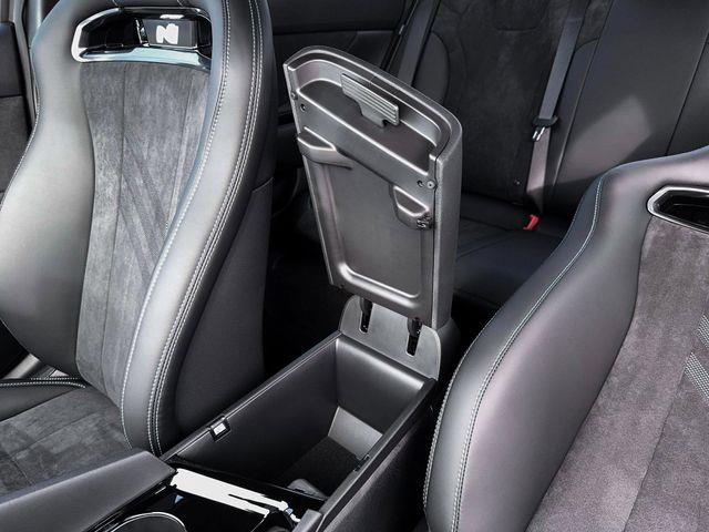 Hyundai Elantra  2026