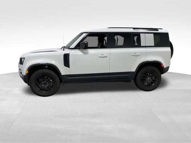 Land Rover Defender  2025