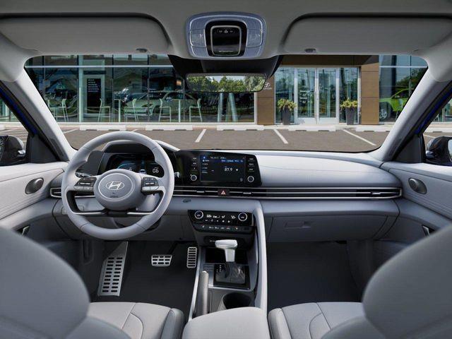 Hyundai Elantra  2026