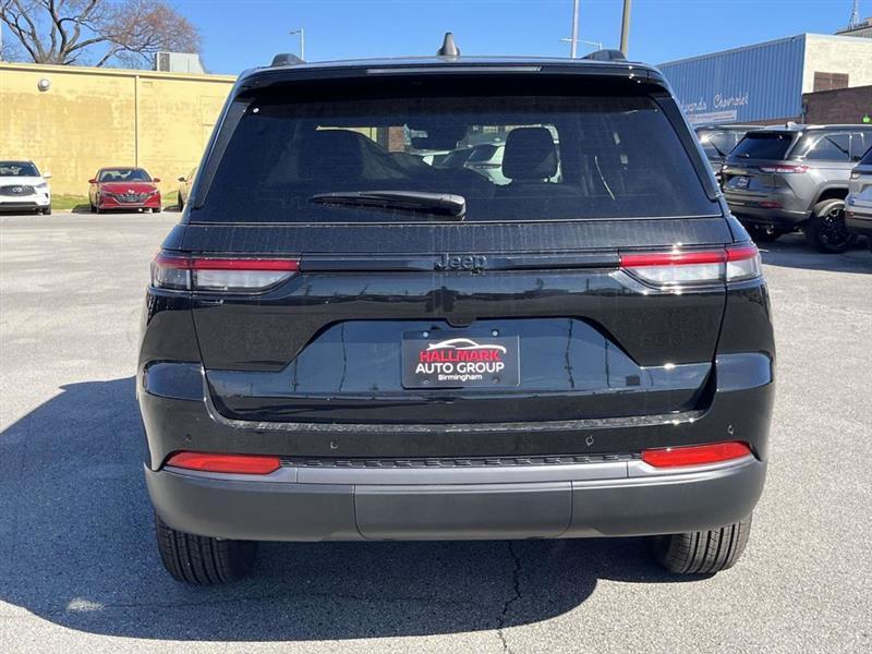 Jeep Grand Cherokee  2026