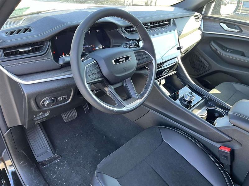 Jeep Grand Cherokee  2026