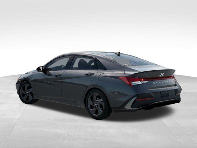 Hyundai Elantra  2026