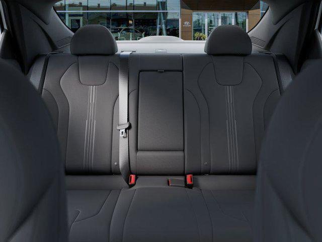 Hyundai Elantra  2026