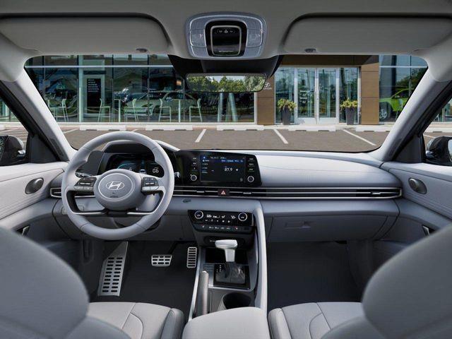 Hyundai Elantra  2026