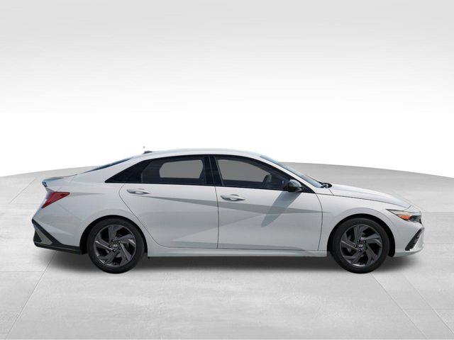 Hyundai Elantra  2026