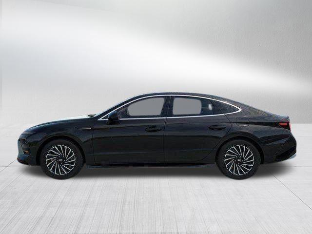 Hyundai Sonata Hybrid  2026