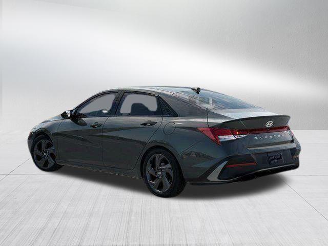Hyundai Elantra  2026