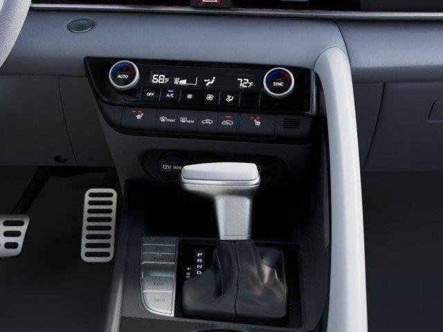 Hyundai Elantra  2026