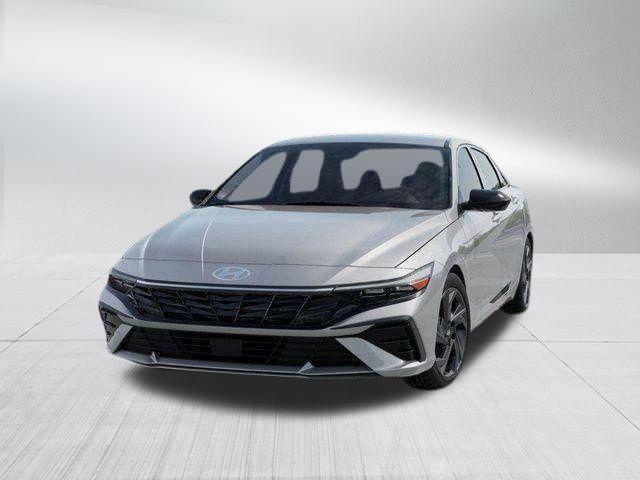 Hyundai Elantra Hybrid  2026