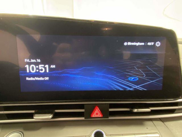 Hyundai Elantra  2023