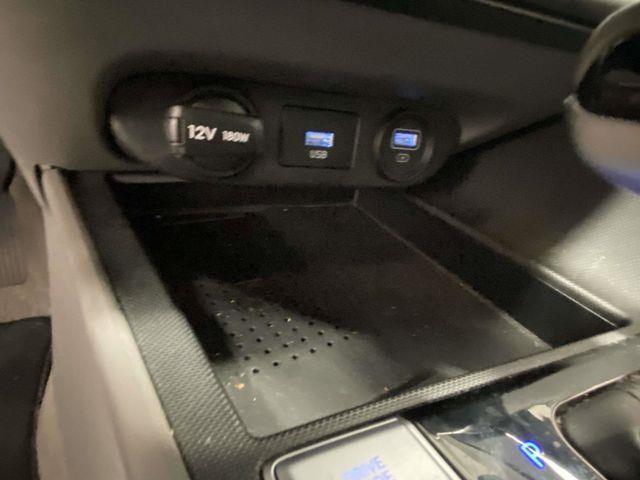 Hyundai Elantra  2023