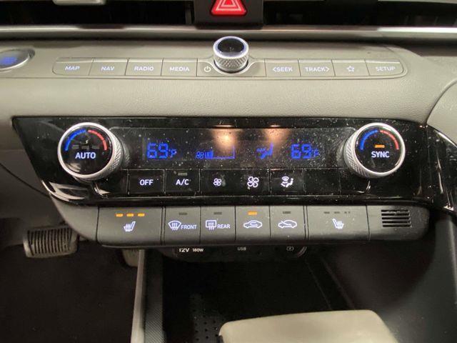 Hyundai Elantra  2023