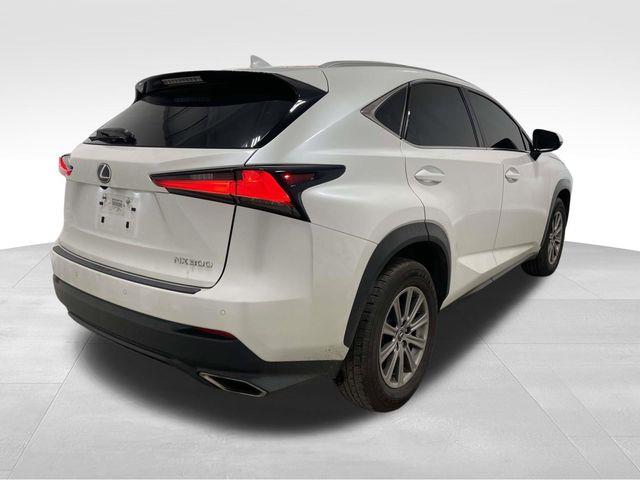 Lexus NX 300  2020