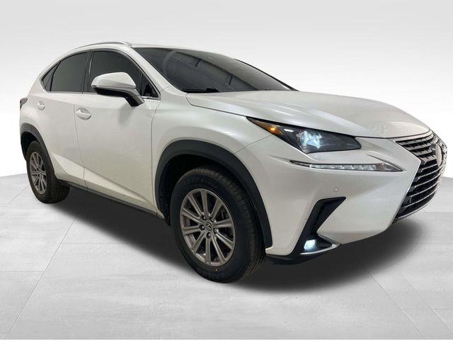Lexus NX 300  2020