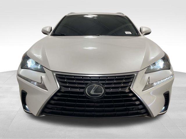 Lexus NX 300  2020