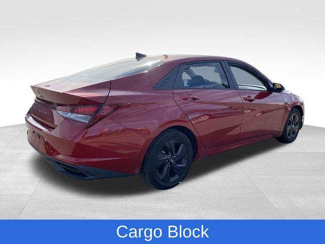 Hyundai Elantra  2023