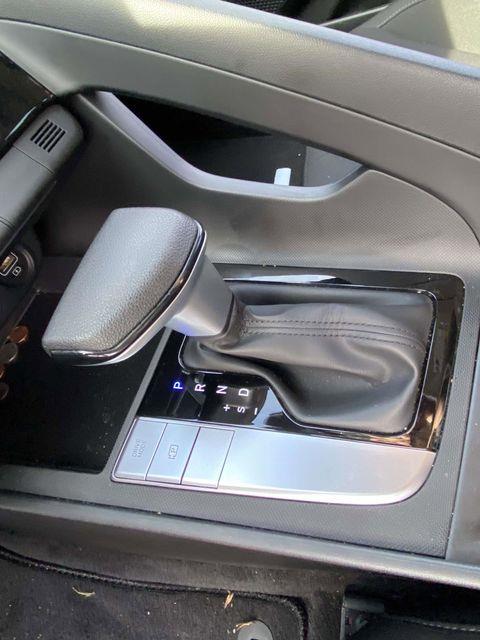 Hyundai Elantra  2023